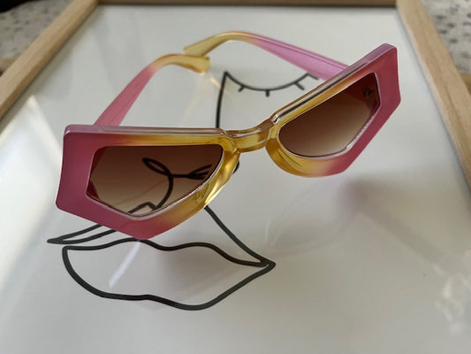 Fanned Out (Pink and Yellow Ombre)